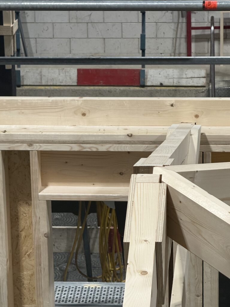 Hoek keper in nieuwbouw woonboot Meppel